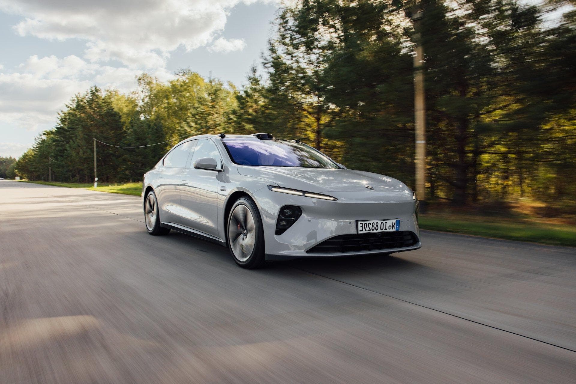 NIO ET7 из Китая под заказ: цена под ключ, батарея и комплектации