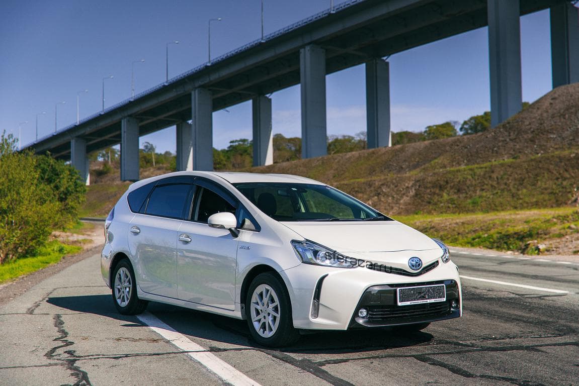 Toyota Prius Alpha из Японии: кому подходит гибридный универсал и что в нем ценного