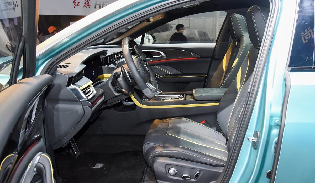 Обзор автомобиля Hongqi H6