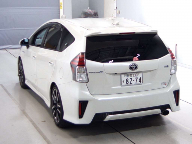 Toyota Prius Alpha GS