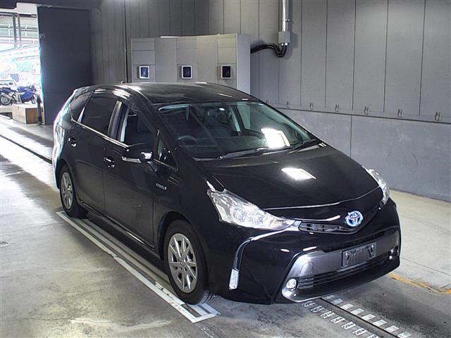 Toyota Prius Alpha S
