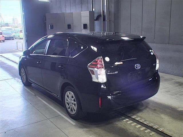 Toyota Prius Alpha S