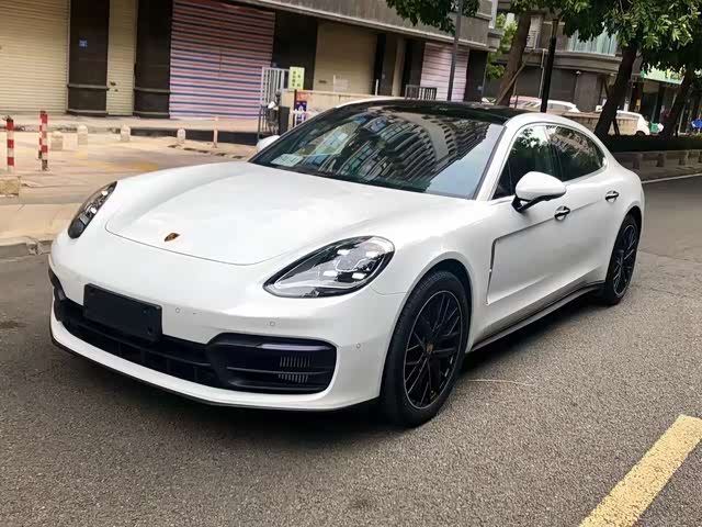 Porsche Panamera 2021 — фото 1