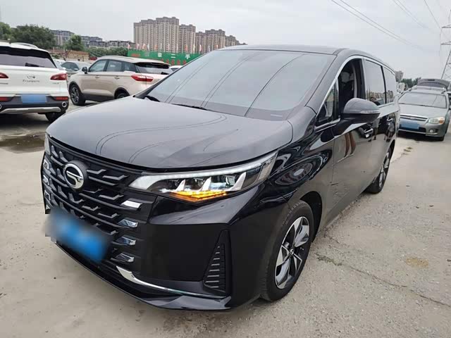 GAC Trumpchi Trumpchi M6 2023 — фото 1