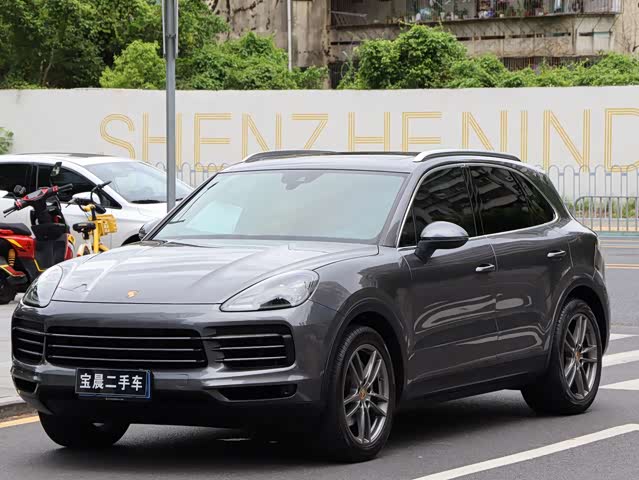 Porsche Cayenne 2022 — фото 1