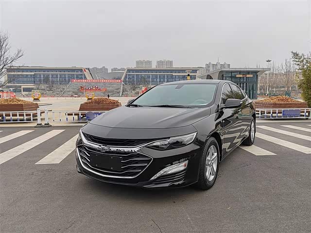 Chevrolet Malibu XL 2021 — фото 1