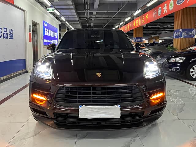 Porsche Macan 2018 — фото 1