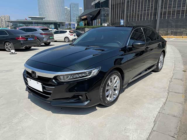 Honda Accord 2022 — фото 1