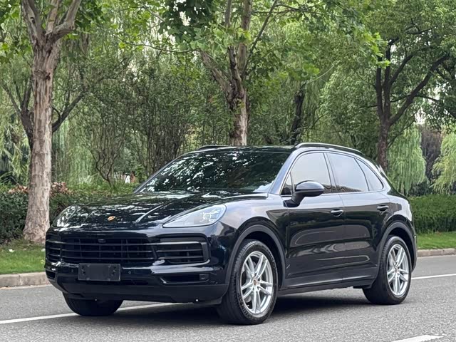 Porsche Cayenne 2019 — фото 1