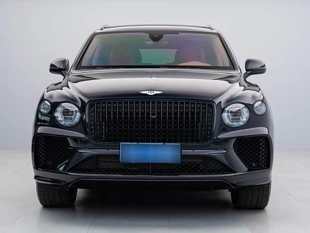 Bentley Bentayga 2023 — фото 1