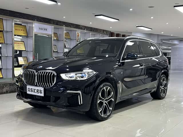 BMW BMW X5 2022 — фото 1
