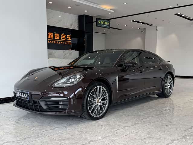 Porsche Panamera 2023 — фото 1