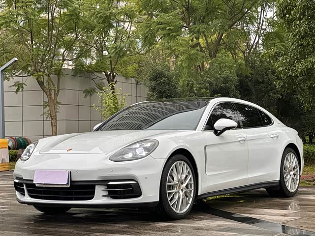 Porsche Panamera 2021 — фото 1