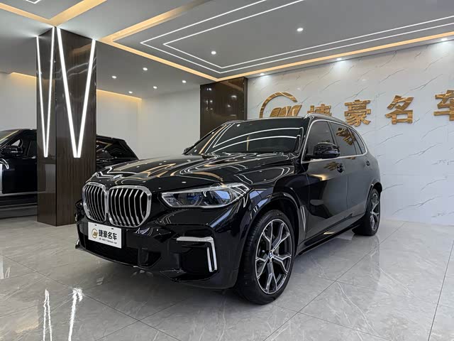 BMW BMW X5 2022 — фото 1