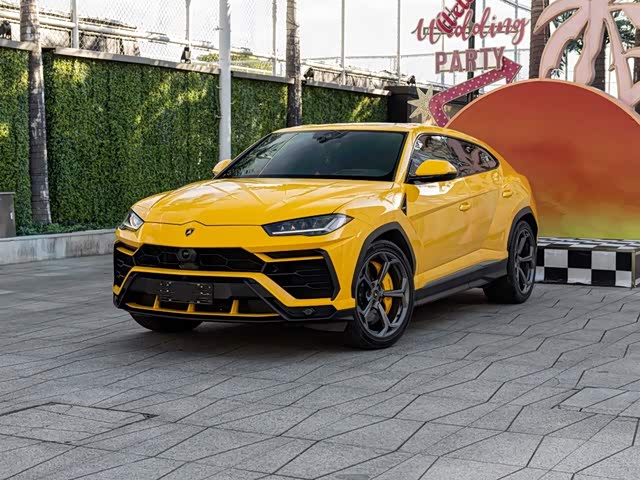 Lamborghini Urus 2021 — фото 1