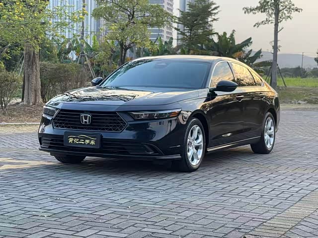 Honda Accord 2023 — фото 1