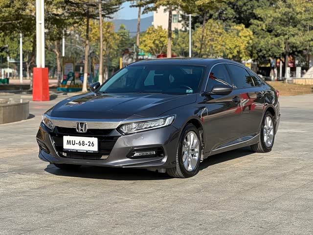 Honda Accord 2018 — фото 1