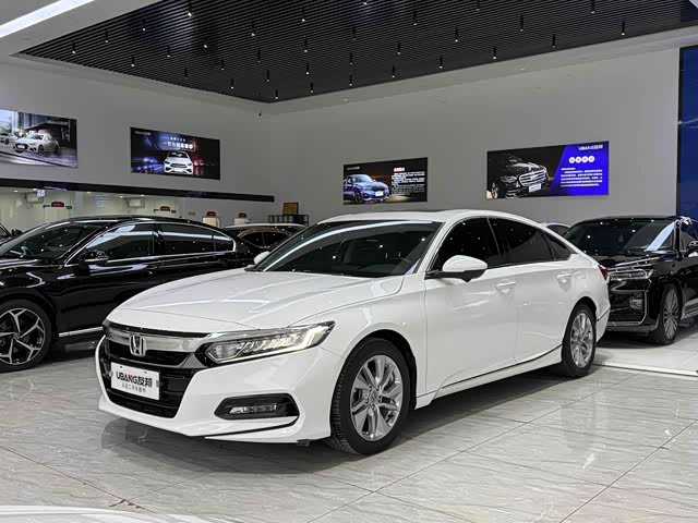 Honda Accord 2018 — фото 1