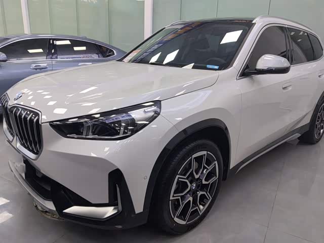 BMW BMW X1 2023 — фото 1