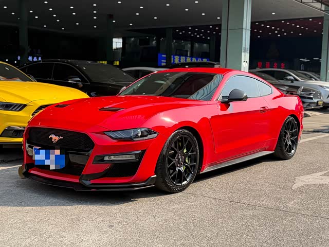 Ford Mustang 2020 — фото 1