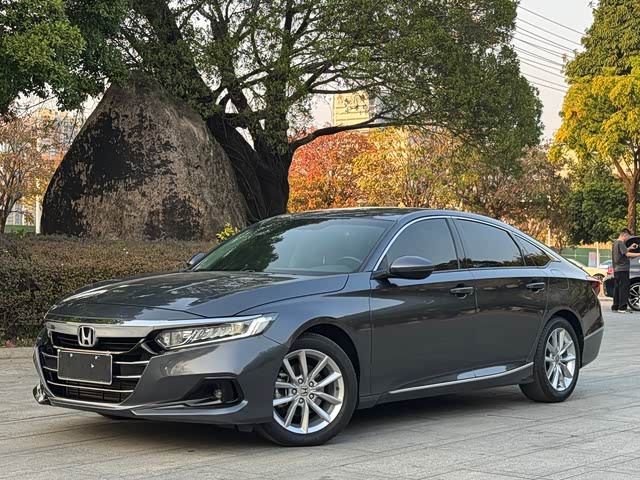 Honda Accord 2022 — фото 1