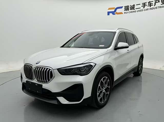 BMW BMW X1 2022 — фото 1