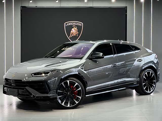 Lamborghini Urus 2023 — фото 1