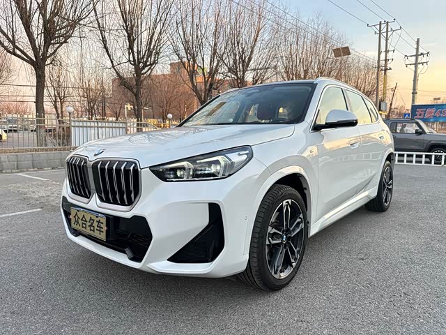 BMW BMW X1 2023 — фото 1