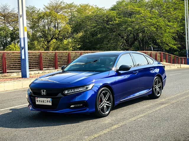 Honda Accord 2018 — фото 1