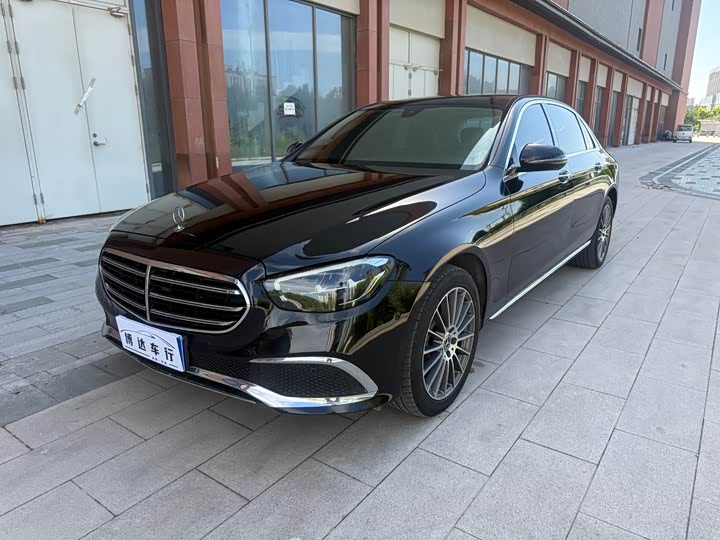 Mercedes-Benz E-Class 2022