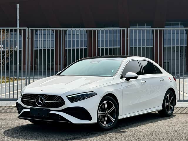 Mercedes-Benz Mercedes-Benz A-Class 2025 — фото 1