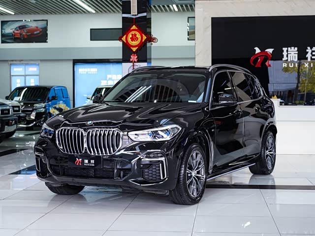 BMW BMW X5 2022 — фото 1