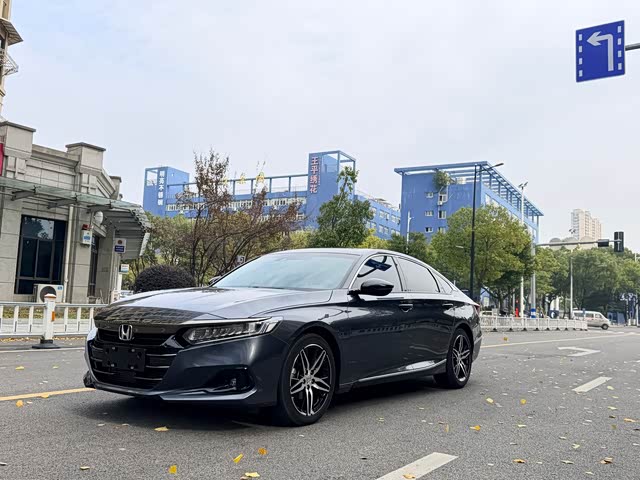 Honda Accord 2022 — фото 1