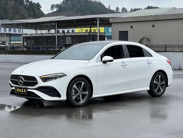 Mercedes-Benz Mercedes-Benz A-Class 2025 — фото 1