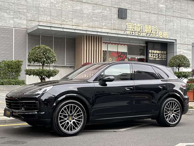 Porsche Cayenne 2019 — фото 1