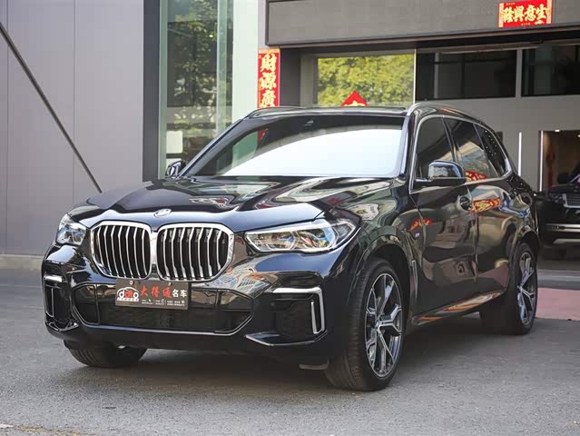 BMW BMW X5 2022 — фото 1