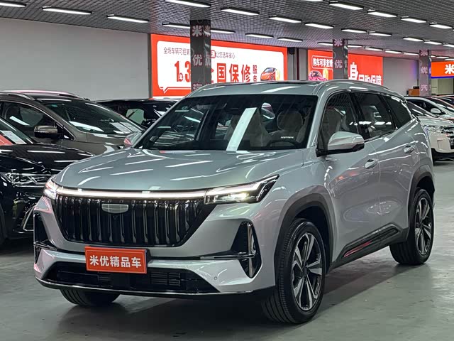 Geely Boyue L 2025 — фото 1