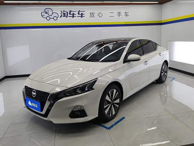 Nissan Teana 2021 — фото 1