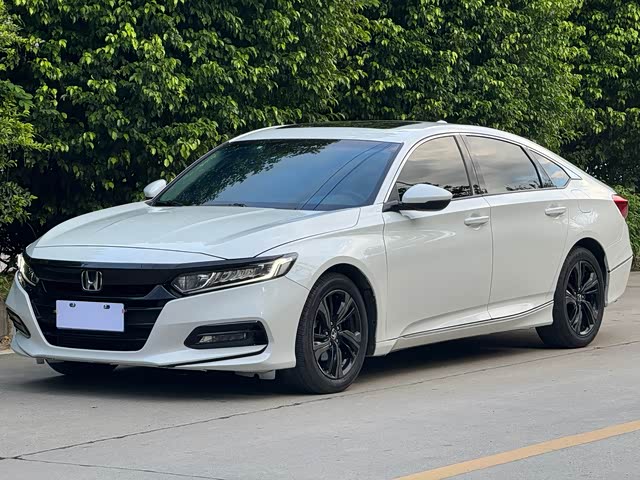 Honda Accord 2018 — фото 1