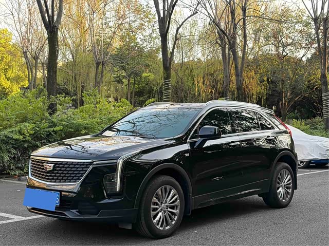 Cadillac Cadillac XT4 2024 — фото 1