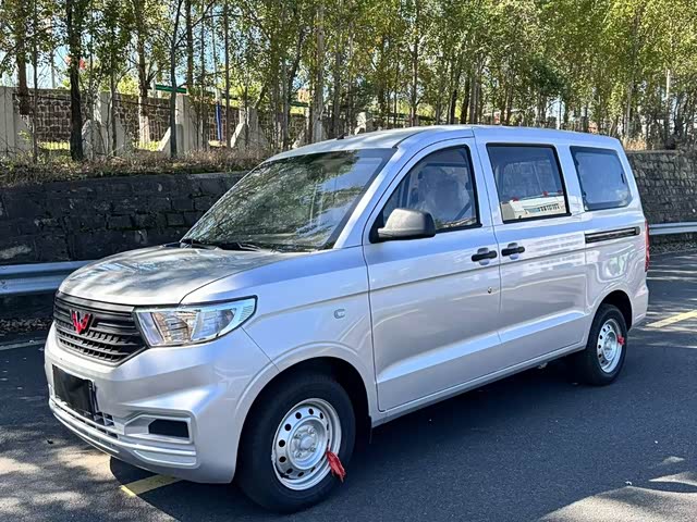 Wuling Motors Wuling Hongguang V 2022 — фото 1