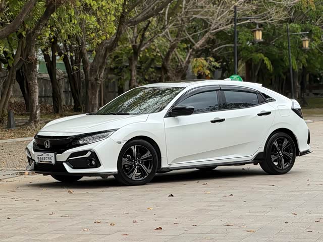 Honda Civic 2021 — фото 1