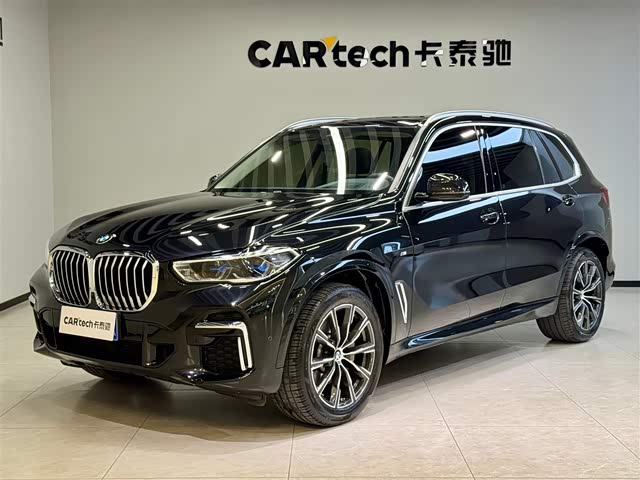 BMW BMW X5 2022 — фото 1