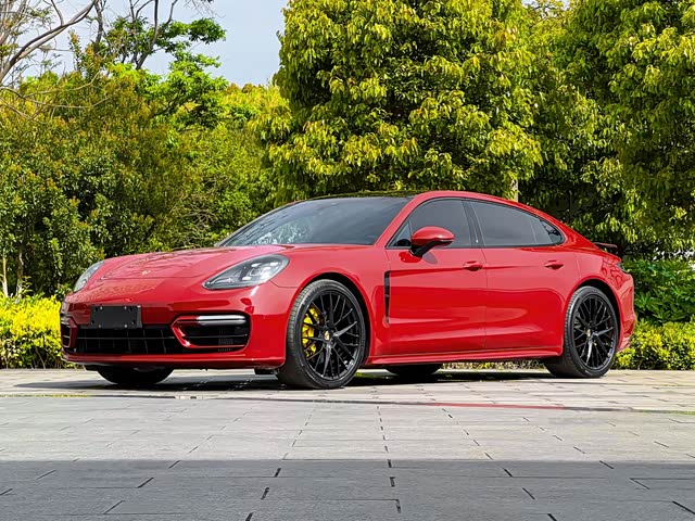 Porsche Panamera 2021 — фото 1