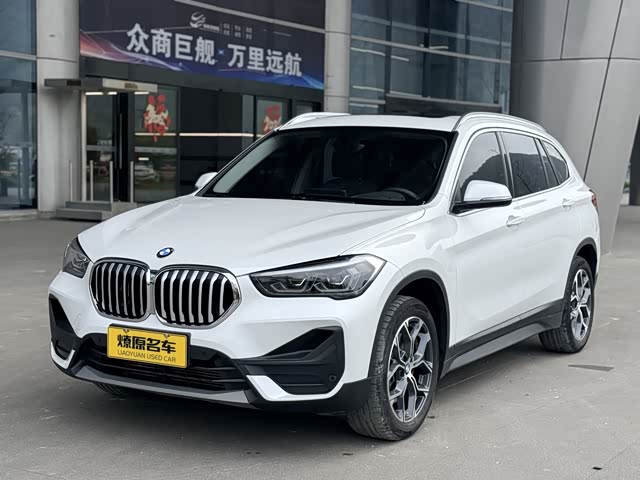 BMW BMW X1 2022 — фото 1