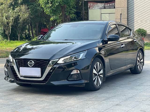 Nissan Teana 2021 — фото 1