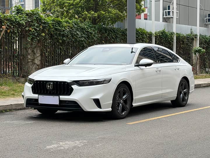 Honda Inspire 2024 — фото 1