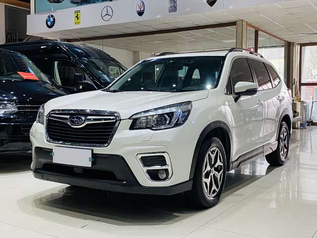 Subaru Forester 2020 — фото 1