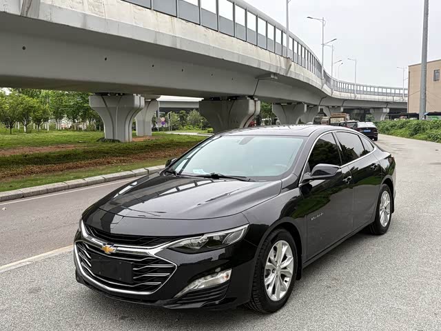 Chevrolet Malibu XL 2022 — фото 1