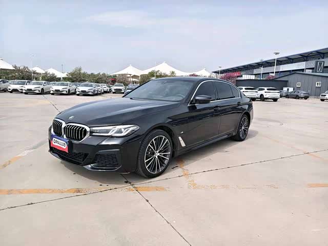 BMW 5 Series 2023 — фото 1